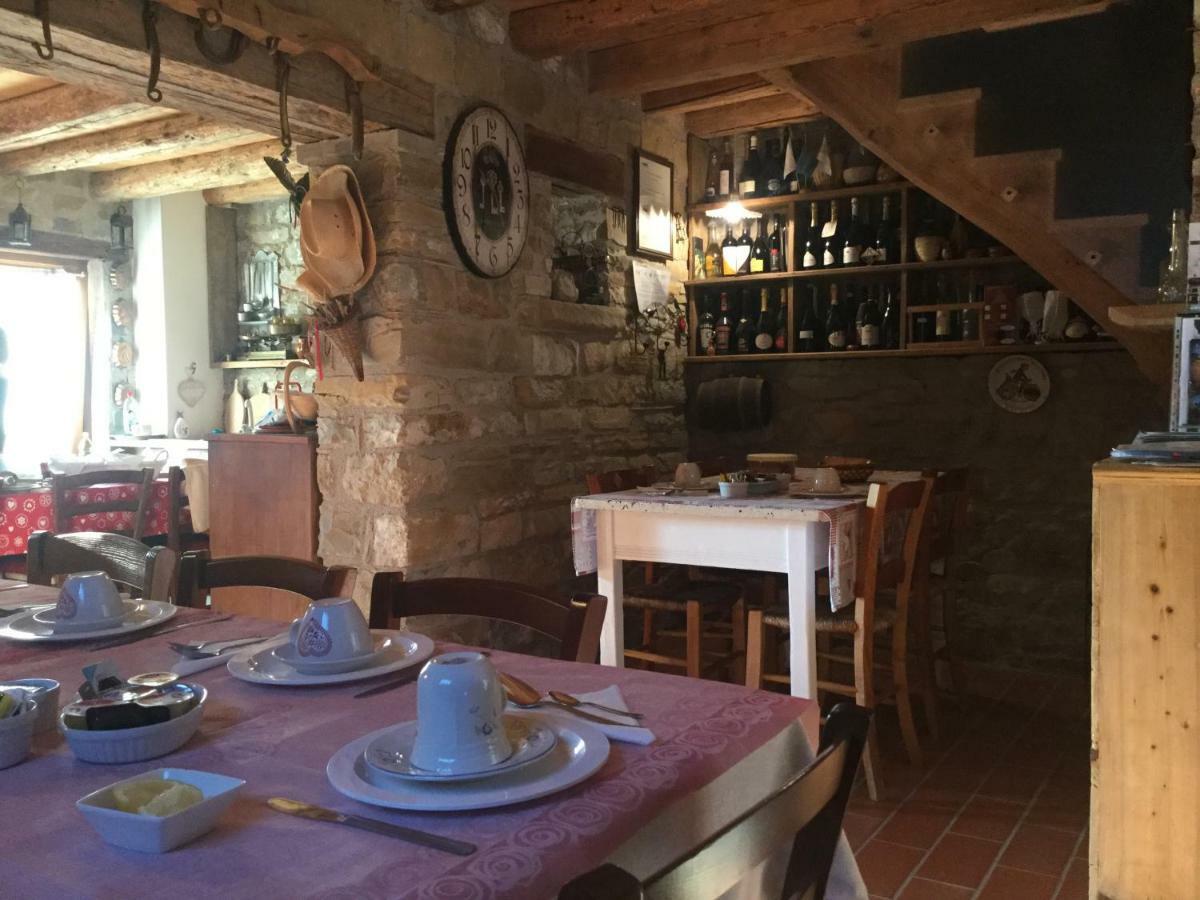 Agriturismo Casteldardo Guest House Trichiana Bagian luar foto